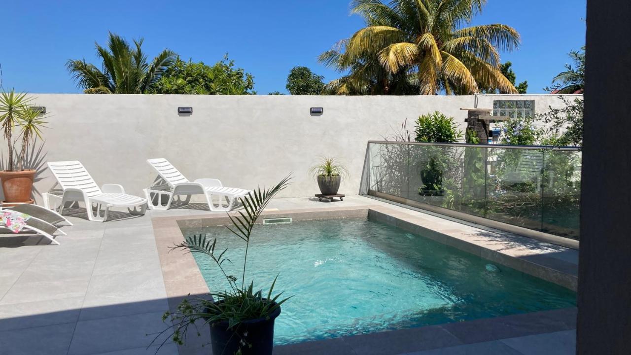 2 Chambres Avec Piscine Dans Maison Creole Сен-П'єр Екстер'єр фото