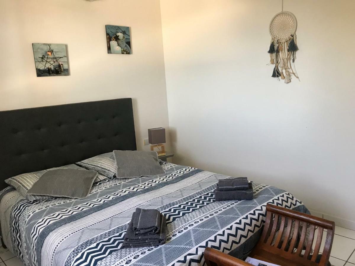 2 Chambres Avec Piscine Dans Maison Creole Сен-П'єр Екстер'єр фото